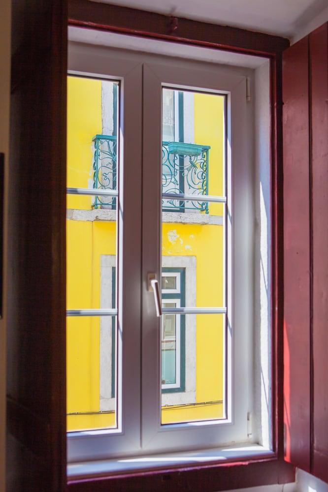 Lx Center Chiado Guest house Lisbon